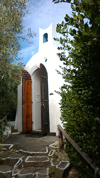 Did you know that the smallest Greek chapel in southern Africa is in Onrus?